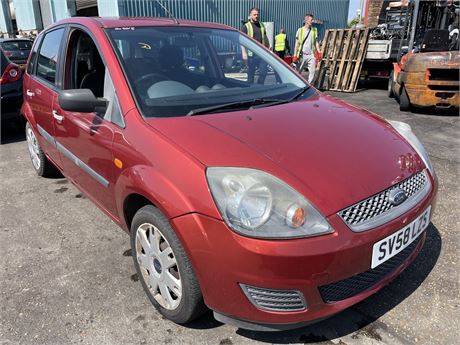 2008 FORD FIESTA STYLE RED