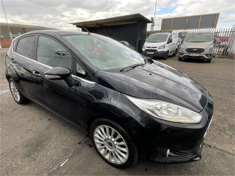 2013 FORD FIESTA TITANIUM BLACK