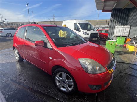 2008 FORD FIESTA ZETEC CLIMATE RED
