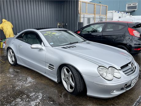 2005 MERCEDES SL500 AUTO SILVER