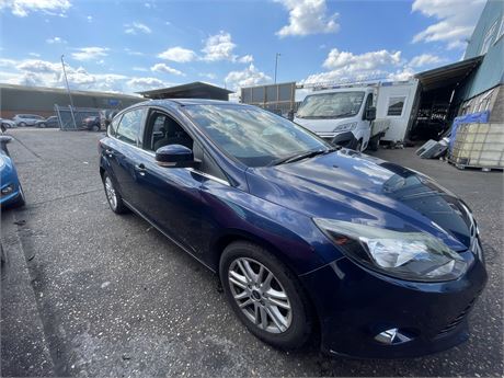 2012 FORD FOCUS TITANIUM TURBO BLUE
