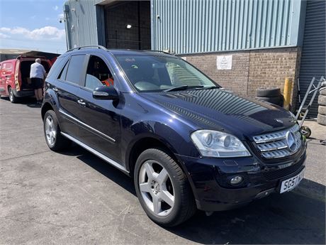 2008 MERCEDES ML320 CDI SE AUTO BLUE