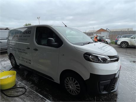 2019 TOYOTA PROACE ICON LWB MEDIUM WHITE