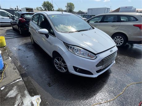 2015 FORD FIESTA ZETEC TURBO WHITE