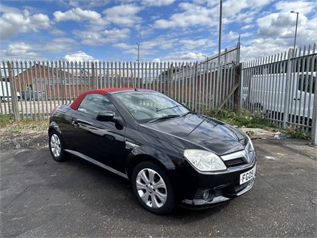 2009 VAUXHALL TIGRA SPORT ROUGE BLACK