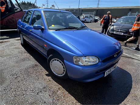 2001 FORD ESCORT FLIGHT BLUE