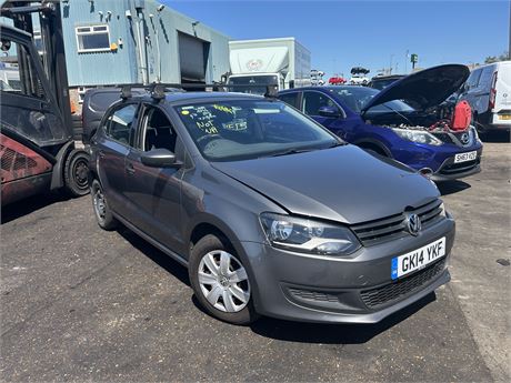 2014 VOLKSWAGEN POLO S GREY