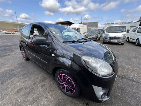 2011 RENAULT TWINGO PZAZ BLACK