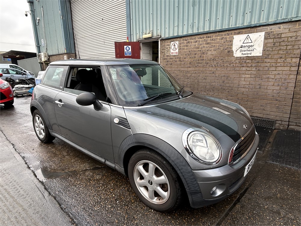 Redcorn Salvage Auctions - 2010 MINI ONE GRAPHITE GREY