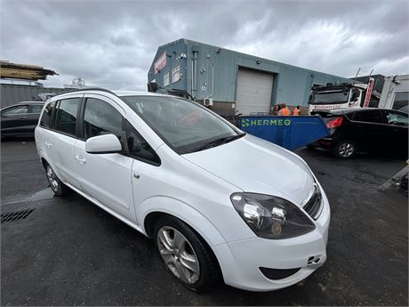 2014 VAUXHALL ZAFIRA EXCLUSIV CDTI 110 ECOFLEX WHITE