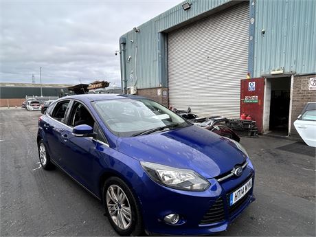 2014 FORD FOCUS TITANIUM NAVIGATOR TURBO T ECOBOOST 125 S/S BLUE