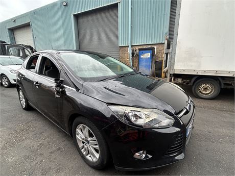 2014 FORD FOCUS TITANIUM NAVIGATOR TURBO ECOBOOST 125 S/S BLACK