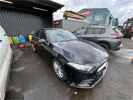 2018 MERCEDES-BENZ A180 SPORT EXECUTIVE 7G-DCT AUTO BLACK