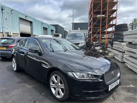 2017 JAGUAR XE PORTFOLIO I4 2.0D 180 SEQUENTIAL SHIFT AUTO S/S BLACK