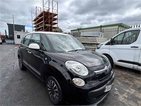 2014 FIAT 500L POP STAR FIRE BLACK