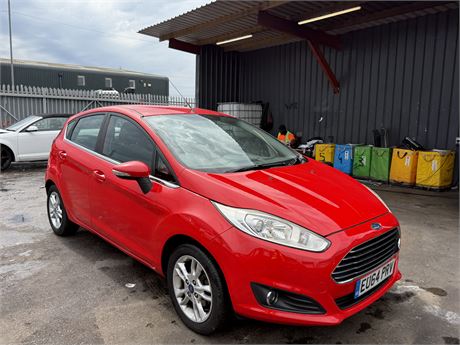 2014 FORD FIESTA ZETEC 1.25I 82 RED
