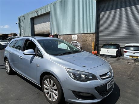 2015 VAUXHALL ASTRA TECH LINE VVT AUTO SILVER