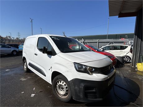2022 PEUGEOT PARTNER S PREMIUM M BLUEHDI 100 L1H1 S/S WHITE