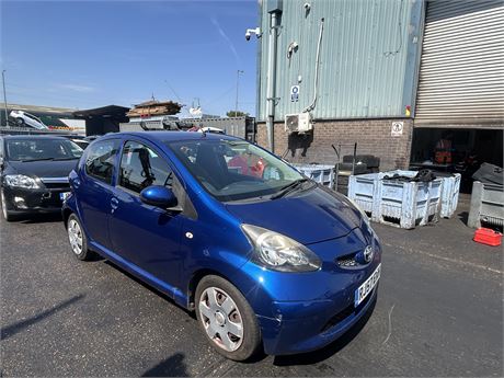 2007 TOYOTA AYGO VVT-I BLUE