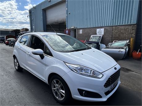 2016 FORD FIESTA ZETEC TURBO ECOBOOST 100 POWERSHIFT AUTO WHITE