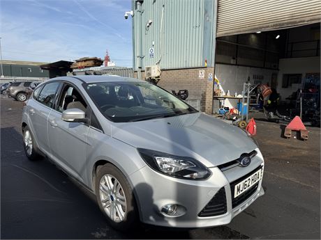 2012 FORD FOCUS TITANIUM TURBO ECOBOOST 100 S/S SILVER