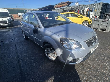 2011 KIA RIO 1 SILVER
