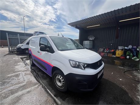 2022 PEUGEOT PARTNER S PREMIUM M BLUEHDI 100 L1H1 S/S WHITE