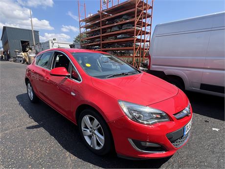 2014 VAUXHALL ASTRA SRI VVT RED