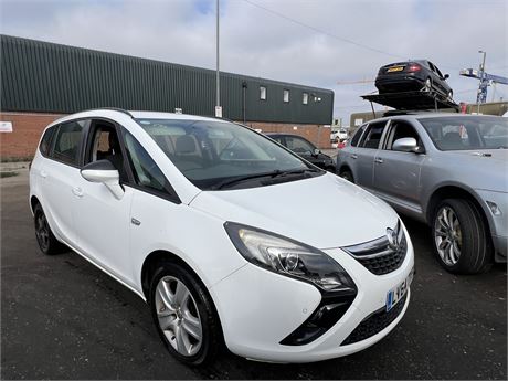 2014 VAUXHALL ZAFIRA TOURER EXCLUSIV CDTI 130 WHITE